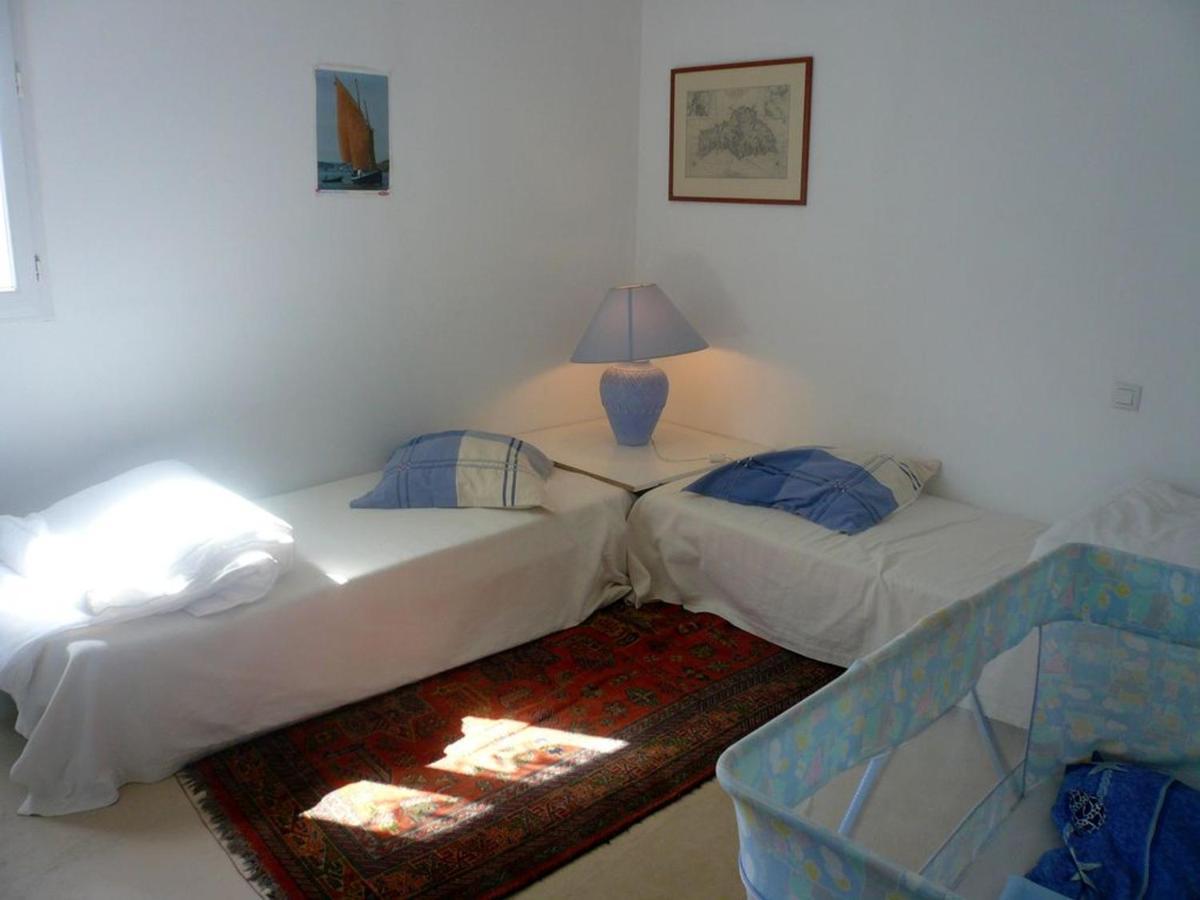 Maison Mitoyenne 3 Ch. Avec Jardin, Terrasse Et Poele A Bois, Proche Du Port De Sauzon, Animaux Ok - Fr-1-418-160 المظهر الخارجي الصورة