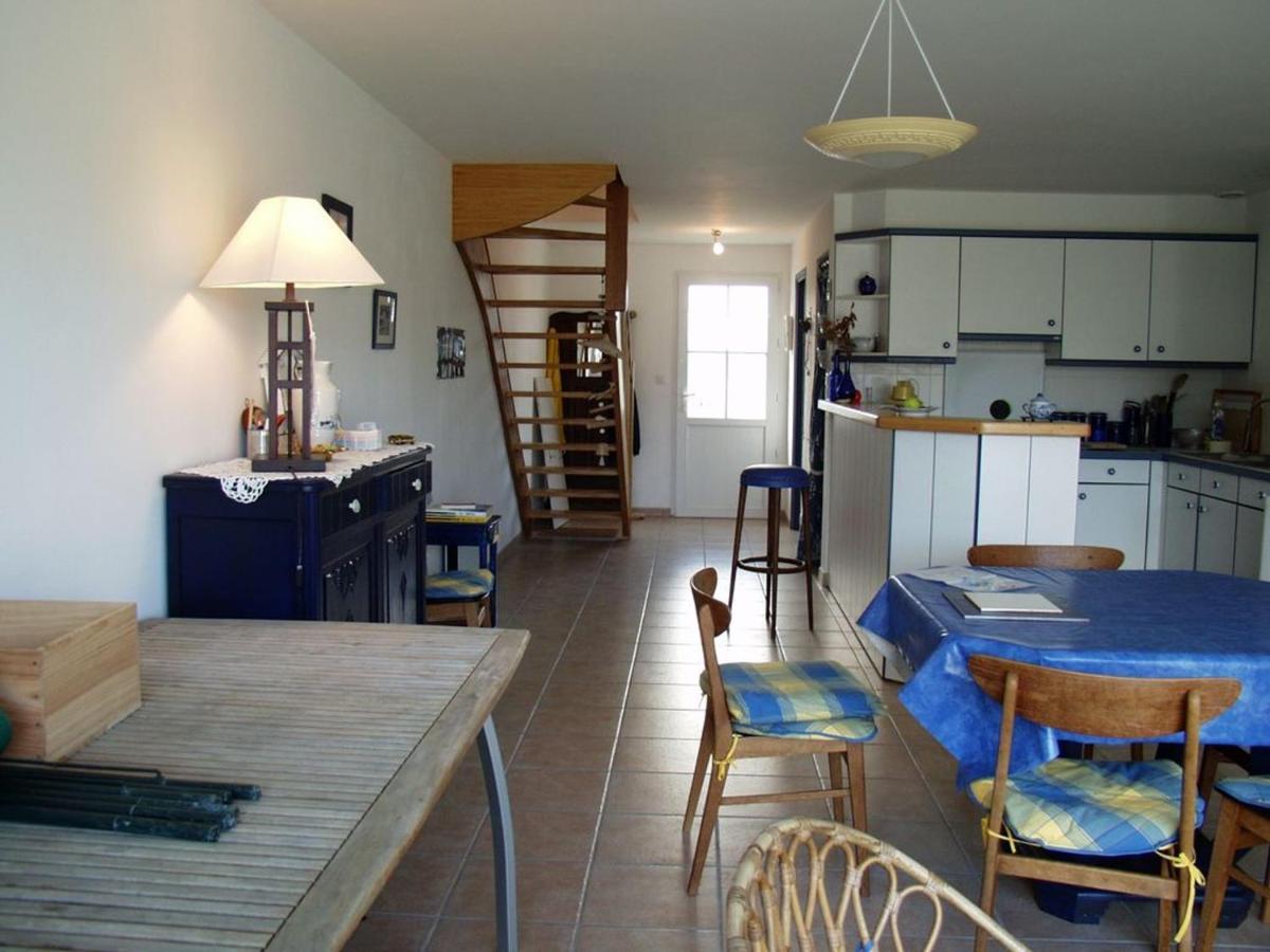 Maison Mitoyenne 3 Ch. Avec Jardin, Terrasse Et Poele A Bois, Proche Du Port De Sauzon, Animaux Ok - Fr-1-418-160 المظهر الخارجي الصورة